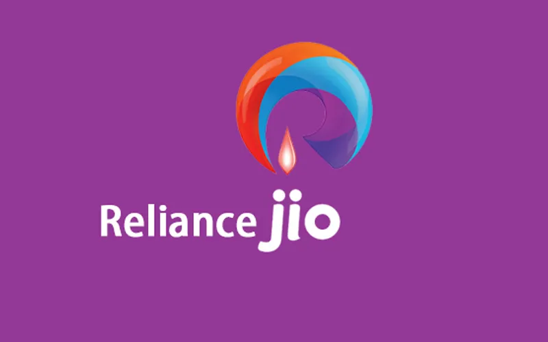 Jio ने पोस्टपेड की दुनिया में किया बड़ा धमाका, 50 पैसे प्रति मिनट पर करें ISD कॉल JIO LAUNCHES ZERO-TOUCH POSTPAID PLAN TO OFFER UNLIMITED BENEFITS AT Rs199 PER MONTH- India TV Hindi