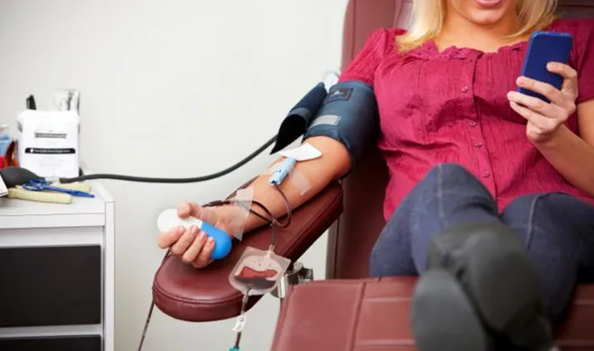 रक्तदान आपके शरीर और दिल को बनाता है हेल्दी, जानिए कैसे <p>blood donation</p>- India TV Hindi