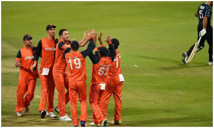 टीम में हो गया चयन लेकिन खिलाड़ी कहीं और पैसा कमाने में मस्त हैं, परेशानी में बोर्ड! <p>नीदरलैंड्स टीम</p>- India TV Hindi