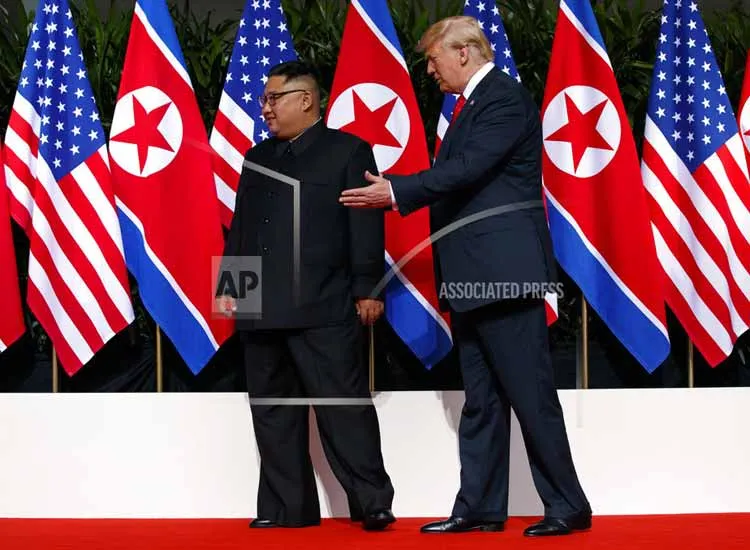 डोनाल्ड ट्रंप ने किम के साथ हुई बैठक को बताया ‘‘वाकई बहुत शानदार ’’ <p>Trump Says Meeting with Kim Jong Un was Very Very...- India TV Hindi