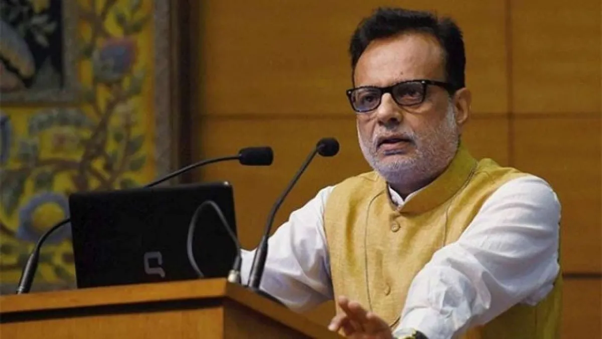 <p><strong>Hasmukh Adhia</strong></p>- India TV Paisa
