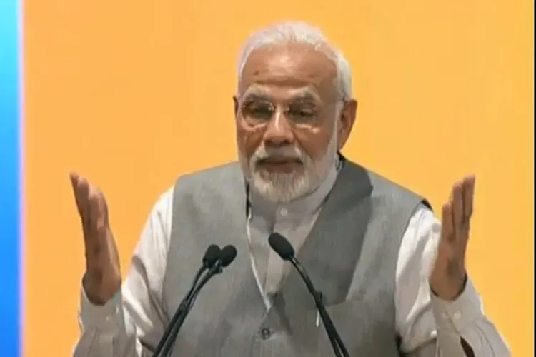 PM Modi in Lucknow: सरकार के लिए स्मार्ट सिटी सिर्फ एक प्रोजेक्ट नहीं है, बल्कि एक मिशन है: PM मोदी PM Modi in Lucknow Live- India TV Hindi