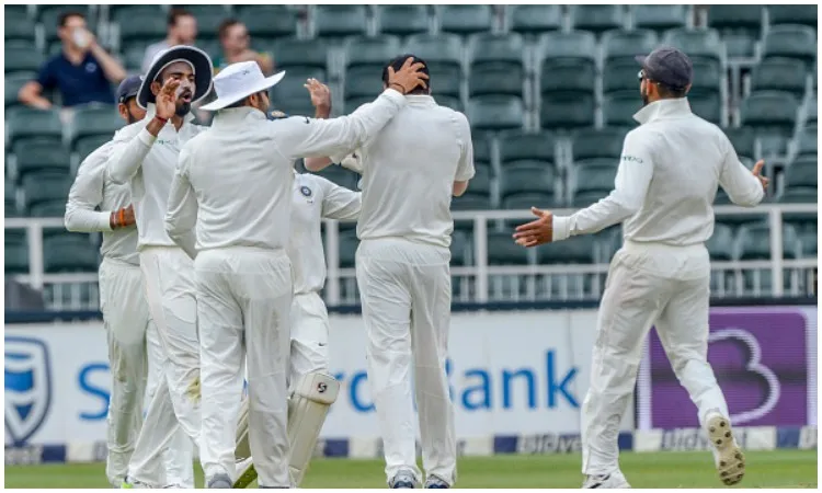 सुनील गावस्कर ने भारतीय टीम की टेस्ट सीरीज की तैयारियों पर उठाए सवाल <p>भारतीय टीम का इरादा...- India TV Hindi