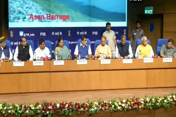 जल संसाधन मंत्रालय ने छह राज्यों के साथ लखवाड़ परियोजना पर किया करार, खत्म करेगी पानी की बड़ी समस्या जल संसाधन मंत्रालय ने छह राज्यों के साथ लखवाड़ परियोजना पर किया करार, खत्म करेगी पानी की बड़ी समस्या- India TV Hindi