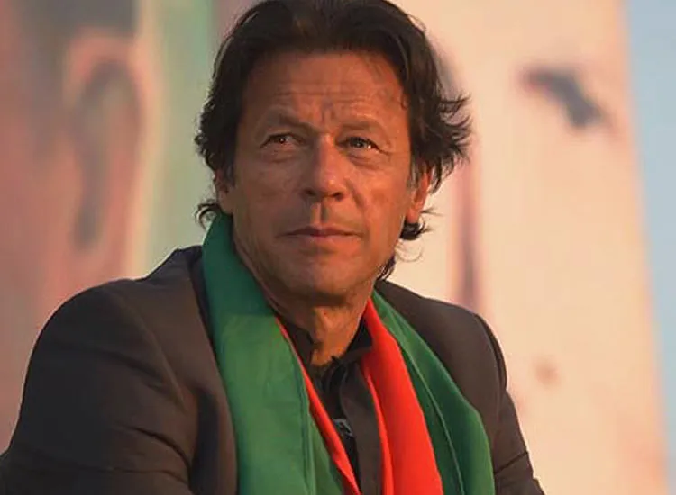 इमरान खान ने पाक में मौजूदा ऋण संकट के लिये PML-N सरकार को जिम्मेदार ठहराया <p>imran khan</p>- India TV Hindi