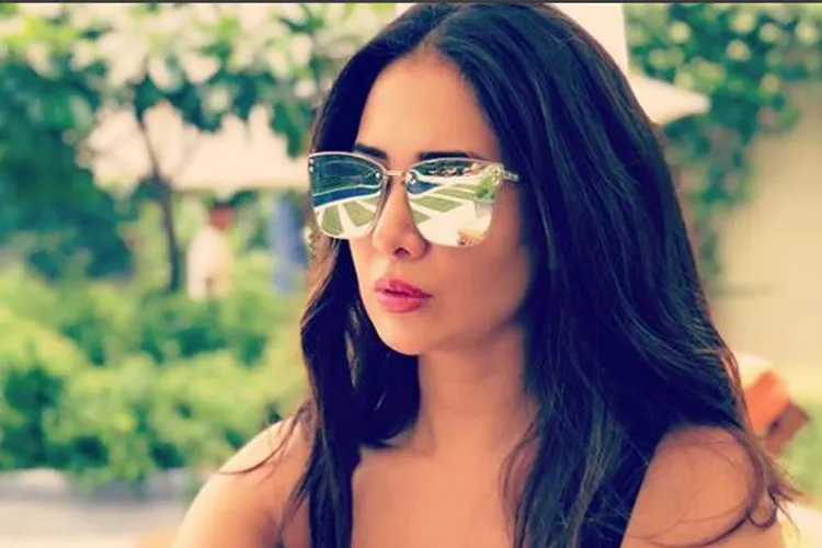 Bigg Boss 12: सलमान खान के शो में होगी किम शर्मा की वाइल्ड कार्ड एंट्री? Kim Sharma- India TV Hindi