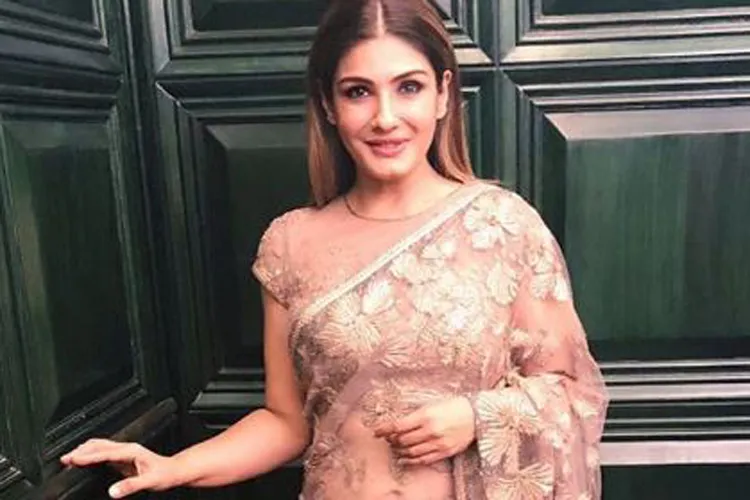 Birthday Special: अजय देवगन के साथ पढ़ती थीं रवीना टंडन, शादी से पहले दो बेटियों को लिया था गोद Raveena Tandon- India TV Hindi