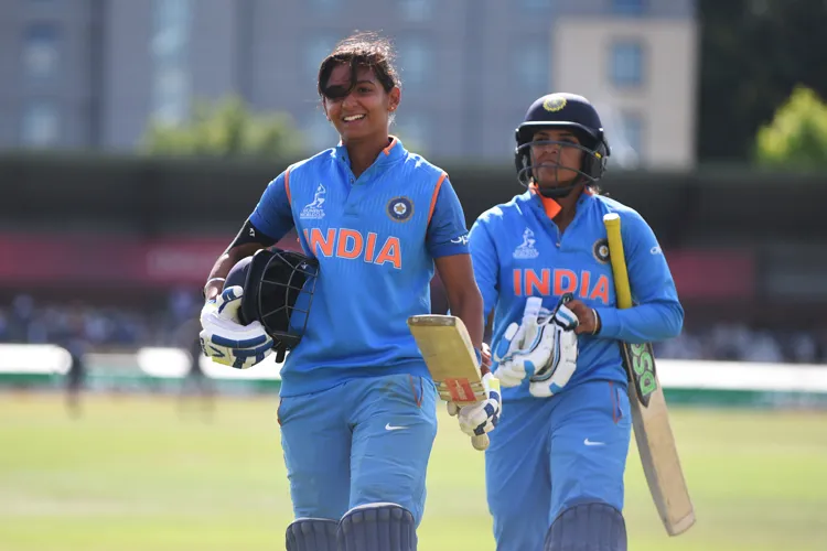 महिला टी20 वर्ल्ड कप IND VS NZ: खिताब को लक्ष्य बनाकर जीत से आगाज करने उतरेगी भारतीय टीम <p>हरमनप्रीत कौर और...- India TV Hindi