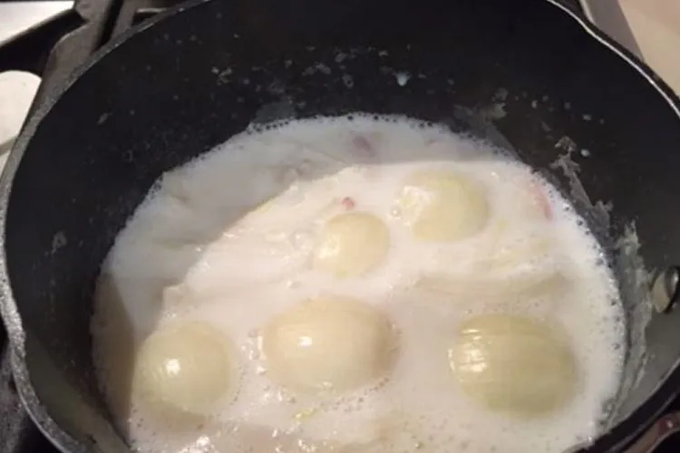 रोजाना सोने पहले करें लहसुन वाले दूध का सेवन, फिर देखें कमाल के फायदे Garlic Milk- India TV Hindi