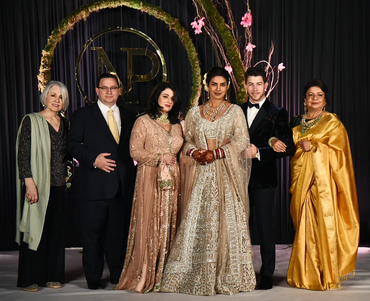 शादी के बाद प्रियंका चोपड़ा के ससुर ने लिखा बहू के लिए लिखा इमोशनल पोस्ट <p>प्रियंका-निक</p>- India TV Hindi