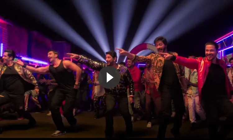 SIMMBA: Aankh Marey- कुमार सानू के गाने 'आंख मारे' का रीमेक हुआ रिलीज, 'सिंबा' के साथ दिखी 'गोलमाल' की पूरी टीम <p>आंख मारे</p>- India TV Hindi