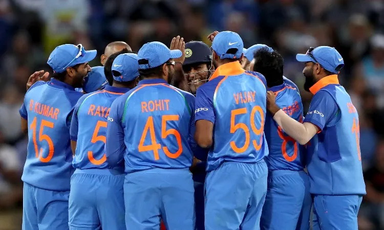 ऐसी स्थिति नहीं चाहते कि रिजर्व खिलाड़ी विश्व कप के दौरान मैच के लिए तैयार नहीं हों: श्रीधर <p>ऐसी स्थिति नहीं...- India TV Hindi