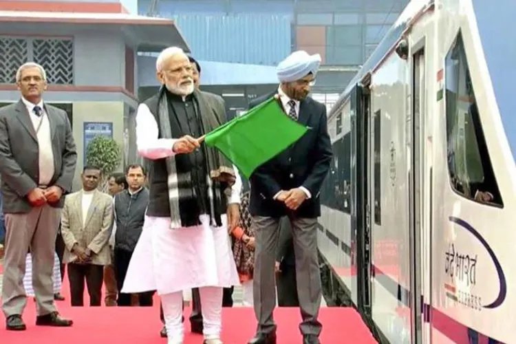 पीएम मोदी ने कहा, 'वन्दे भारत एक्सप्रेस का मजाक उडाना दु:खद' PM Modi Vande bharat express- India TV Hindi