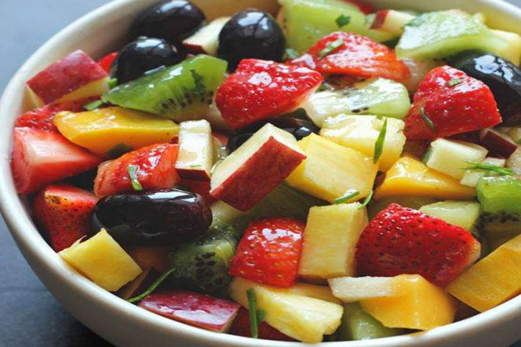 Fruit Salad recipe in hindi: Recipe: गर्मियों के मौसम के लिए सबसे बेस्ट