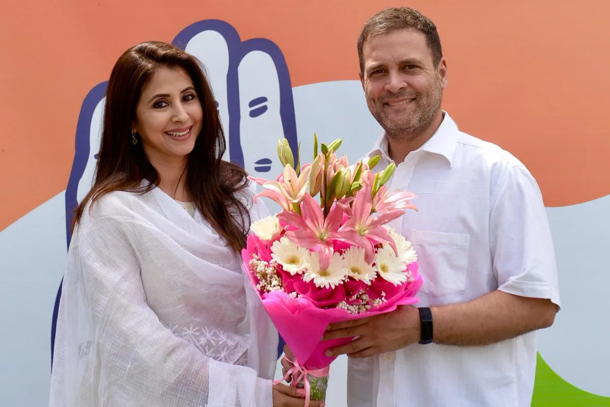 राहुल गांधी से मिलकर कांग्रेस में शामिल हुई बॉलीवुड अभिनेत्री उर्मिला मातोंडकर urmila matondkar joins congress in presence of party president rahul gandhi- India TV Hindi