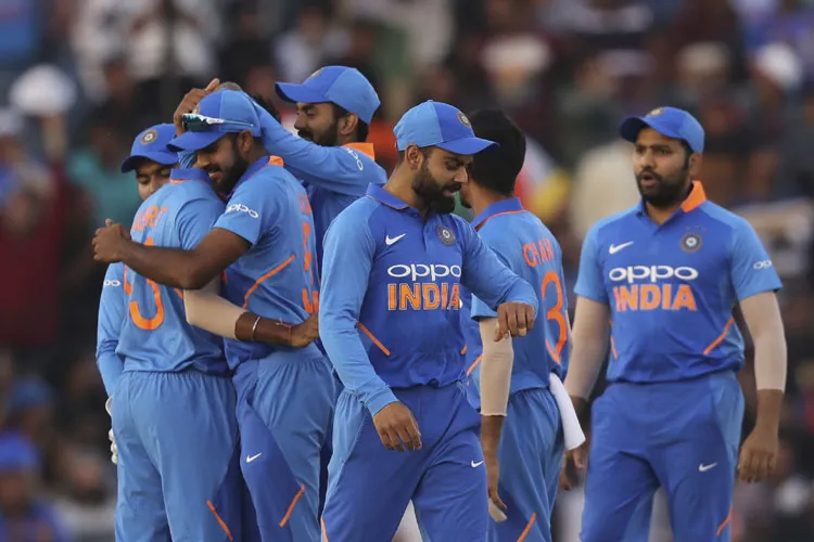 India vs Australia 5th ODI: संयोजन साधने पर नहीं, सीरीज जीतने पर होगी भारत की निगाह India vs Australia 5th ODI: संयोजन साधने पर नहीं, सीरीज जीतने पर होगी भारत की निगाह - India TV Hindi