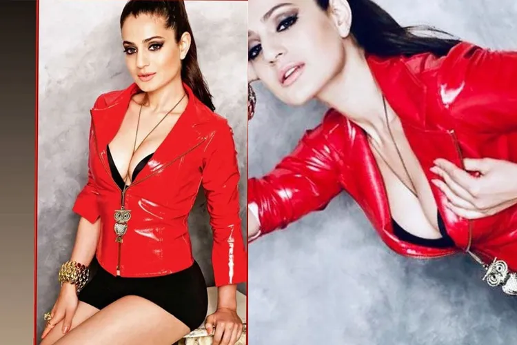 अमीषा पटेल ने एक बार फिर कराया बोल्ड फोटोशूट, देखें Viral Photos Ameesha Patel- India TV Hindi