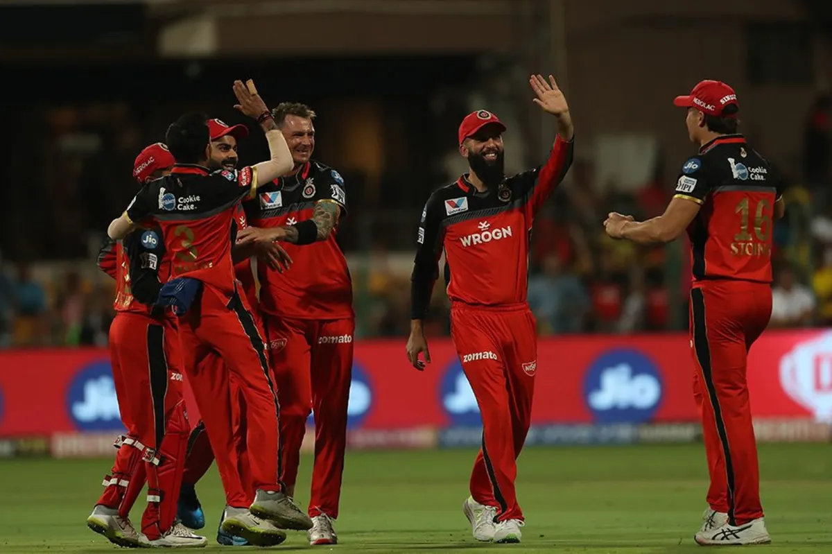 आईपीएल 2019, आरसीबी बनाम सीएसके Highlights: एमएस धोनी (84*) की विस्फोटक पारी बेकार, आरसीबी ने चेन्नई को 1 रन से हराया लाइव क्रिकेट मैच स्कोर आईपीएल 2019, आरसीबी बनाम सीएसके लाइव मैच- India TV Hindi