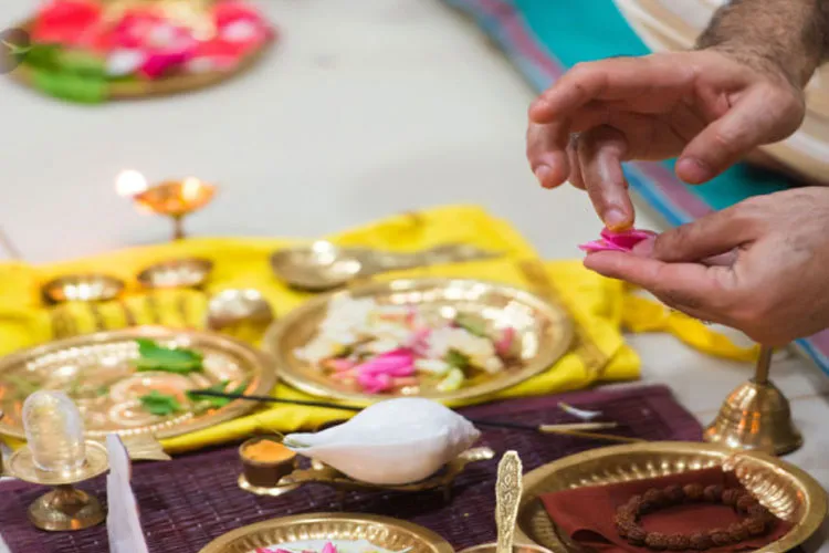 सोमवार को बन रहा है ब्रह्म योग, लखपति बनने के लिए आज जरुर करें इन 10 उपायों में से कोई 1 उपाय 29 april 2019- India TV Hindi