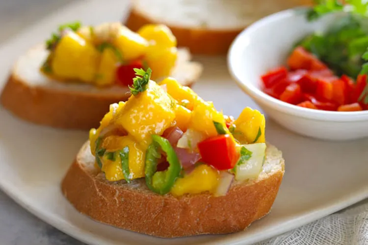 Mango Salsa Recipe: गर्मियों के लिए बेस्ट है मैंगो सालसा, जानें बनाने का आसान तरीका Mango Salsa- India TV Hindi
