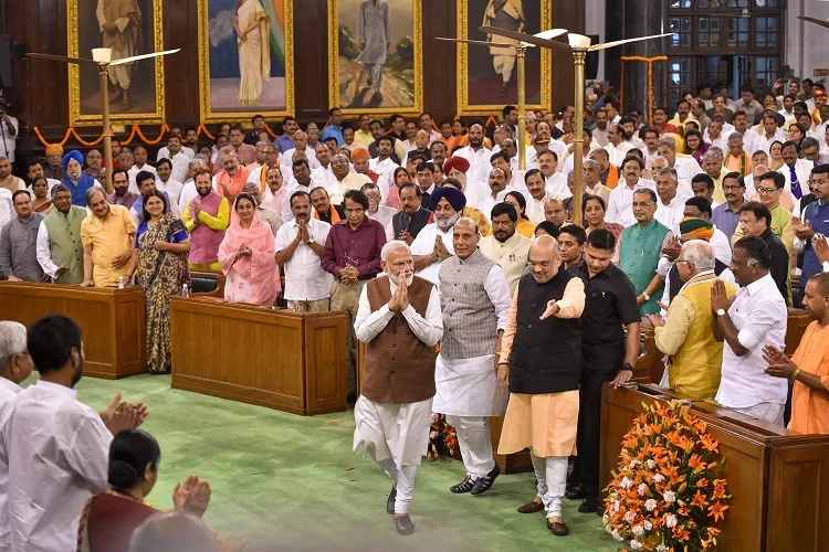 शपथ ग्रहण करने से पहले चुने गए भावी मंत्रियों से मिलेंगे नरेंद्र मोदी Modi to meet selected leaders for ministerial berths before swearing-in- India TV Hindi