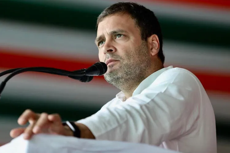 लोकसभा चुनाव: राहुल गांधी का दावा, शिवराज के भाई और रिश्तेदार के भी कर्ज किए माफ Shivraj Chauhan is lying, farm loans of even his kin got waived, says Rahul Gandhi | Facebook- India TV Hindi