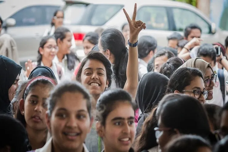 HBSE 10th Result 2019: हरियाणा बोर्ड के 10वीं के परिणाम हुए घोषित 57.39% छात्र पास, ऐसे करें चेक BSEH 10th result 2019- India TV Hindi