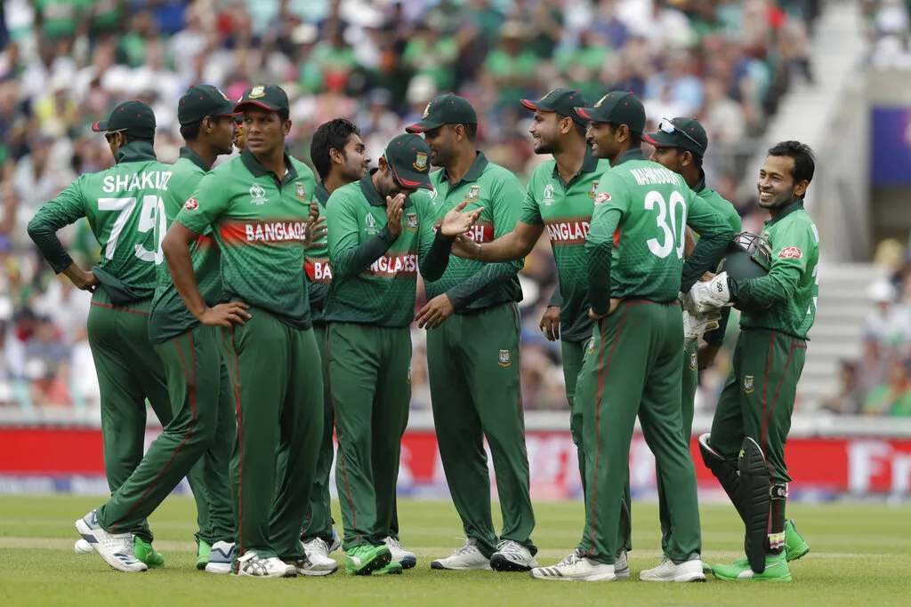 SA vs BAN 2019 World Cup Highlights: बल्लेबाजों के बाद गेंदबाजों का शानदार प्रदर्शन, बांग्लादेश (330/6) ने दक्षिण अफ्रीका (309/8) को 21 रन से हराया, मुस्तफिजुर ने तीन और सैफुद्दीन ने झटके दो विकेट, दक्षिण अफ्रीका की लगातार दूसरी हार SA vs BAN 2019 World Cup Highlights: गेंदबाजों का शानदार प्रदर्शन, बांग्लादेश ने दक्षिण अफ्रीका को 2- India TV Hindi