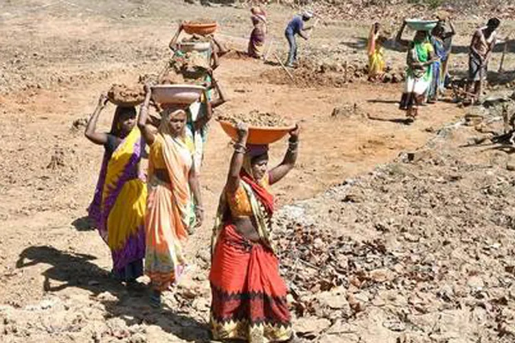बिहार में सूखे की आशंका, सरकार ने शुरू की तैयारी बिहार में सूखे की आशंका, सरकार ने शुरू की तैयारी- India TV Hindi