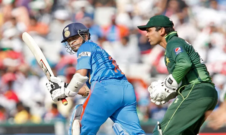 World Cup 2019: भारत-पाकिस्तान मैच में इन खिलाड़ियों ने अपनी परफॉर्मेंस से लूटी वाहवाही, देखें पूरी लिस्ट <p>वर्ल्ड कप 2019 का रोमांच...- India TV Hindi