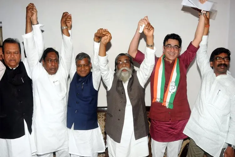 झारखंड में भी टूटकर बिखर गया बीजेपी से मुकाबले के लिए बना महागठबंधन? जानें, पूरा हाल Leaders of Mahagathbandhan in Jharkhand | PTI File Photo- India TV Hindi