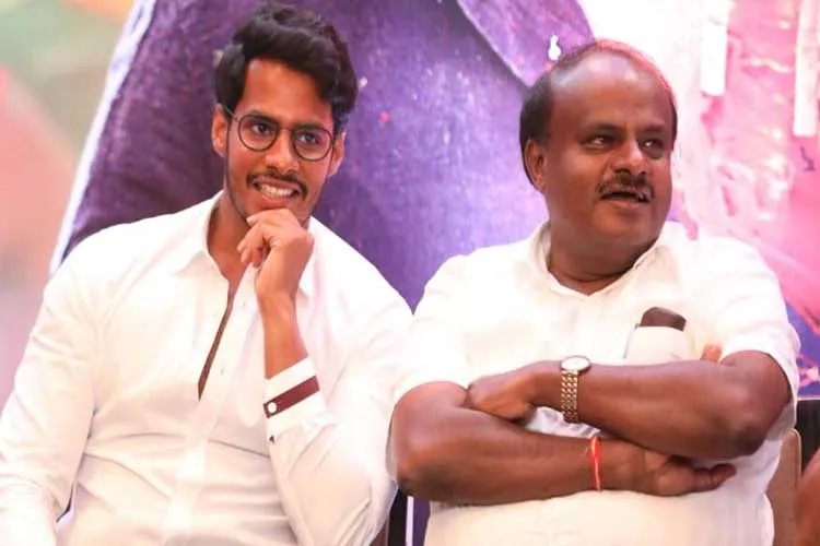 <p>Govt will complete full term, says Kumaraswamy after son...- India TV Hindi