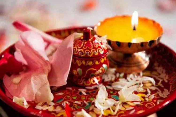 आज बन रहा है खास नक्षत्र के साथ दुर्लभ योग, राशिनुसार ये उपाय करने से होगी हर मुराद पूरी revati nakshatra atangand yog do these astrology measure according to zodia sign for money and luck- India TV Hindi