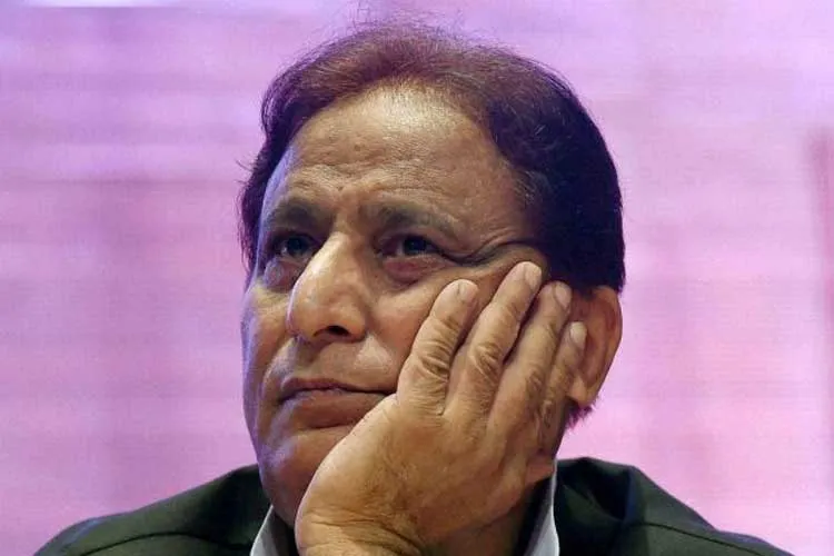 जमीन हड़पने के मामले में सपा नेता आजम खां पर गिरफ्तारी की तलवार लटकी <p>azam khan</p>- India TV Hindi