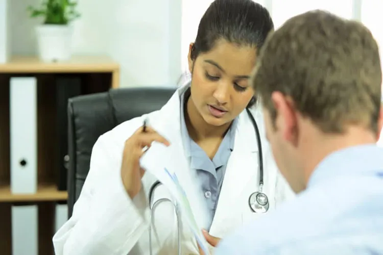 National Doctors Day: जानें आखिर किस कारण मनाया जाता है डॉक्टर्स डे Doctor Day- India TV Hindi