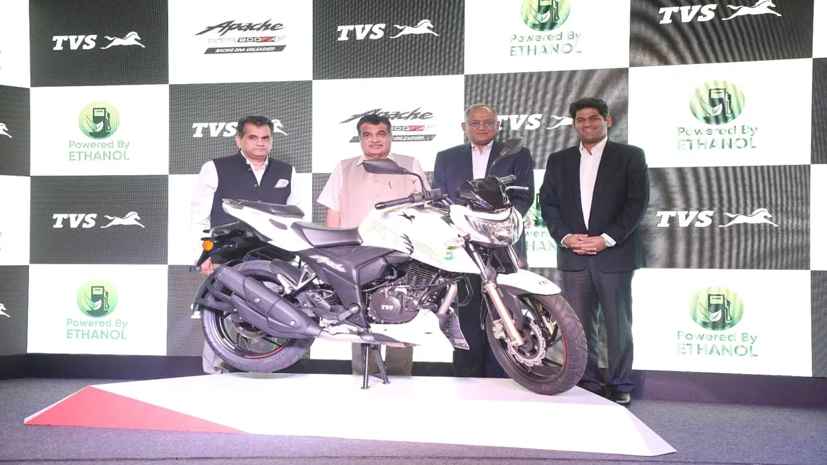 TVS Motor ने लॉन्च की Apache RTR 200 Fi E100, यह है एथेनॉल से चलने वाली भारत की पहली बाईक TVS Motor Company launches India’s first Ethanol based motorcycle Apache RTR 200 Fi E100 - India TV Paisa