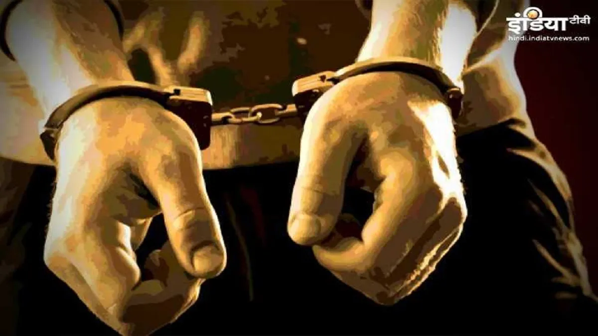 पत्रकार की मौत के मामले में आईएएस अधिकारी गिरफ्तार arrested- India TV Hindi