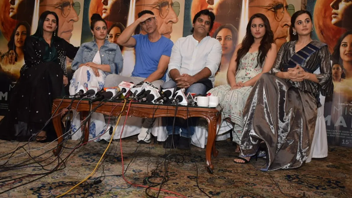 रिलीज से पहले 'मिशन मंगल' की स्टार कास्ट पहुंची दिल्ली, साझा किया अपना अनुभव <p>मिशन मंगल</p>- India TV Hindi