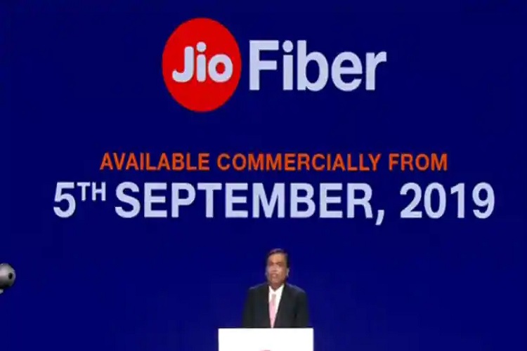 Jio Service Rakshit Reliance Jio GigaFiber check availability in your locality and enrol ...