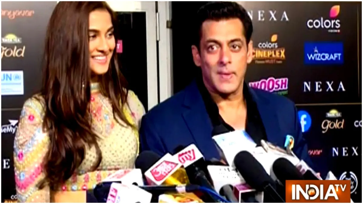 IIFA 2019: सलमान खान 'दबंग 3' की एक्ट्रेस सई मांजरेकर को लेकर पहुंचे <p>IIFA 2019</p>- India TV Hindi