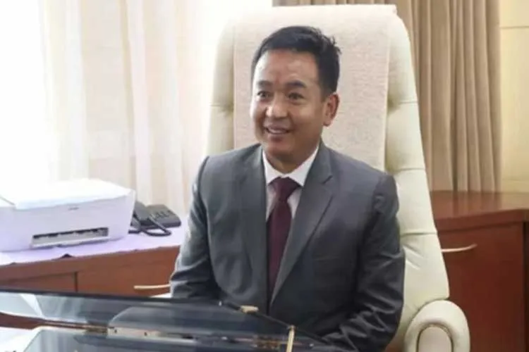 सिक्किम CM प्रेम सिंह तमांग को चुनाव आयोग ने दी बड़ी राहत, चुनाव लड़ने का रास्ता साफ <p>Prem Singh Tamang</p>- India TV Hindi