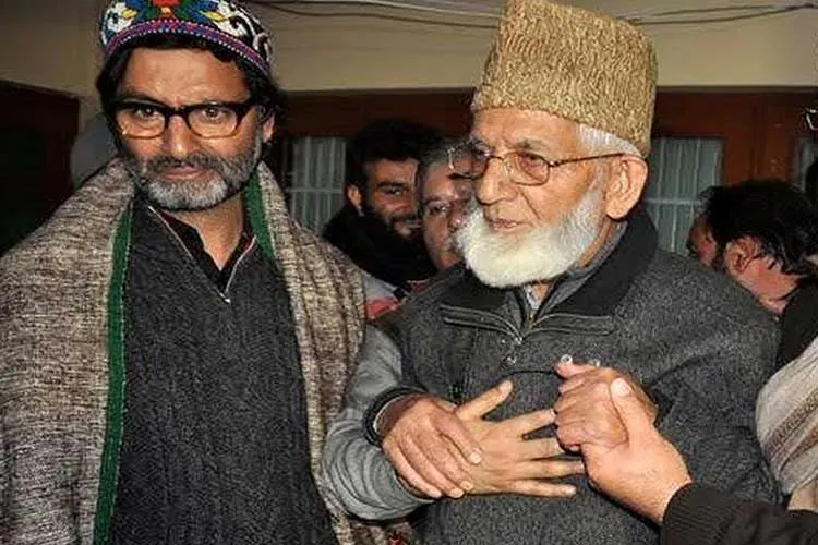 टेरर फंडिंग केस में NIA ने फाइल की चार्जशीट, सैयद अली शाह गिलानी और यासीन मलिक का नाम <p>yasin malik and syed ali shah geelani</p>- India TV Hindi