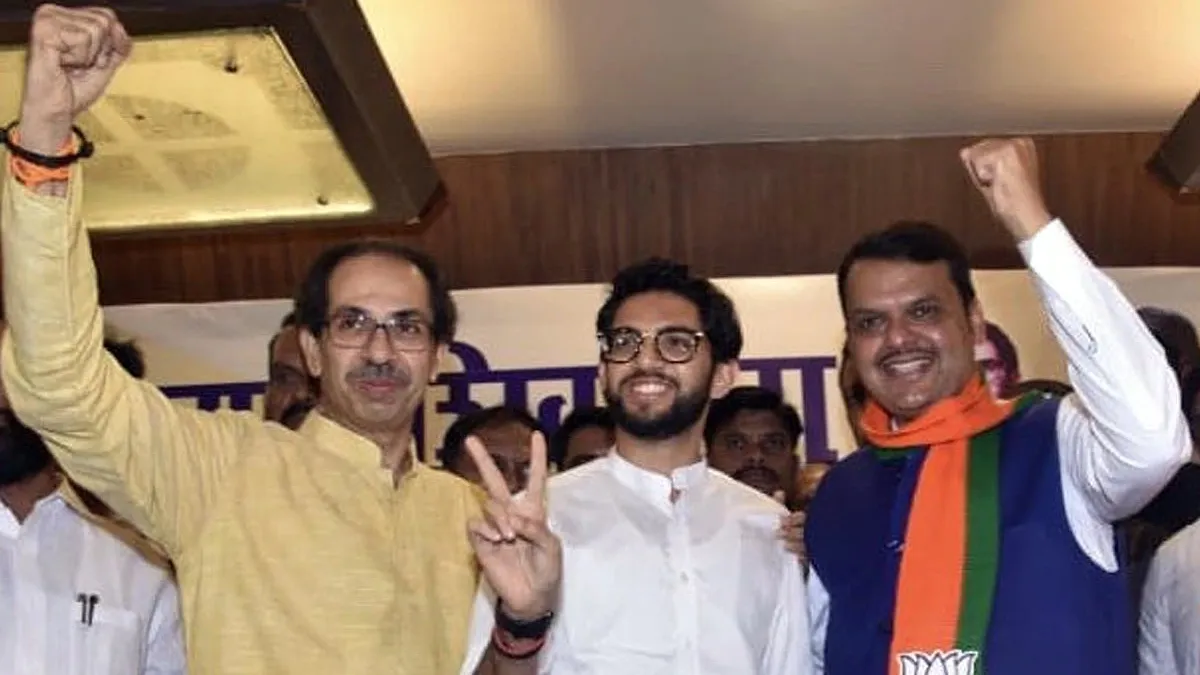 शिवसेना का रुख नरम पड़ा, फडणवीस ने कहा-भाजपा-शिवसेना गठबंधन जल्द बनाएगा सरकार शिवसेना का रुख नरम पड़ा, फडणवीस ने कहा-भाजपा-शिवसेना गठबंधन जल्द बनाएगा सरकार- India TV Hindi