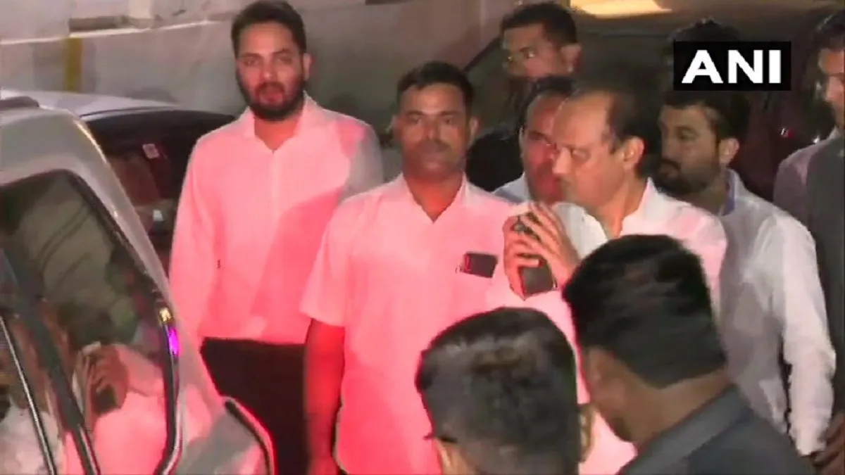 महाराष्ट्र: शपथ के बाद दूसरे दिन भी मचा रहा घमासान, दोनों गठबंधन करते रहे बहुमत होने का दावा <p>महाराष्ट्र के डिप्टी...- India TV Hindi