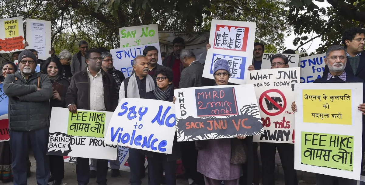 JNU हिंसा के खिलाफ देशभर में प्रदर्शन, अभी तक कोई गिरफ्तारी नहीं हुई JNU - India TV Hindi
