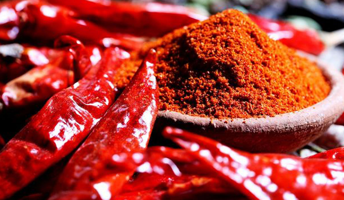 How to check adulterated spices red chilli powder here are some tricks for  fssai in hindi: लाल मिर्च पाउडर में कहीं मिलावट तो नहीं ऐसे करें कुछ सेकंड  में पहचान - India TV Hindi News