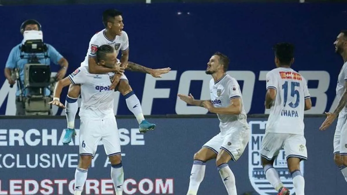 ISL-6: मुम्बई को मात देकर चेन्नइयन ने कटाया प्लेऑफ का टिकट <p>ISL-6: मुम्बई को मात देकर...- India TV Hindi