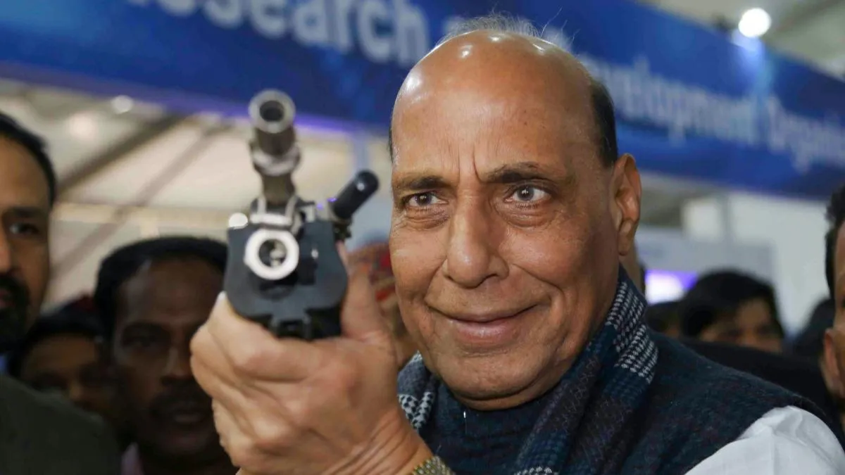 Defence Expo 2020: राजनाथ सिंह ने कहा, अब परिणाम देने लगी हैं रक्षा क्षेत्र में सरकार की नीतियां Defence Expo 2020: राजनाथ सिंह ने कहा, अब परिणाम देने लगी हैं रक्षा क्षेत्र में सरकार की नीतियां- India TV Hindi