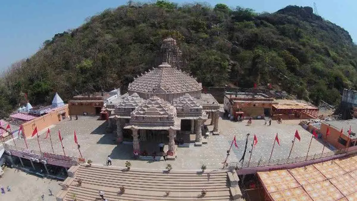 कोरोना वायरस: नवरात्रि पर प्रसिद्ध डोंगरगढ़ देवी मंदिर में नहीं लगेगा मेला <p> नवरात्रि पर...- India TV Hindi