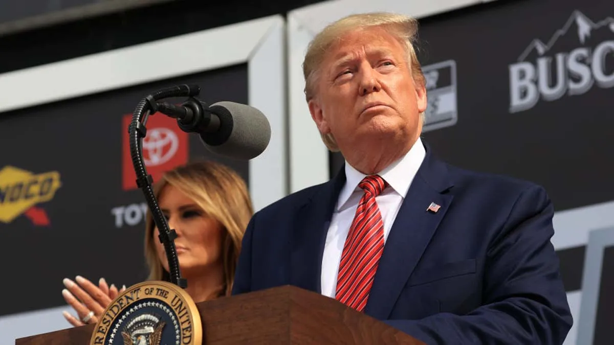 कोरोना वायरस: राष्ट्रीय आपातकाल घोषित कर सकता है अमेरिका, डोनाल्ड ट्रंप की प्रेस कॉन्फ्रेंस में ऐलान संभव अमेरिकी राष्ट्रपति डोनाल्ड ट्रम्प- India TV Hindi